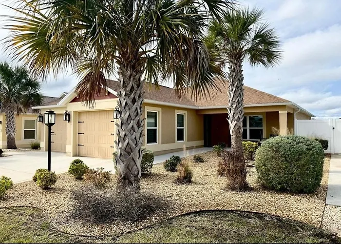 Cozy Oasis In Prime Location With Sunset Lake View, Golf Cart And Bathtub