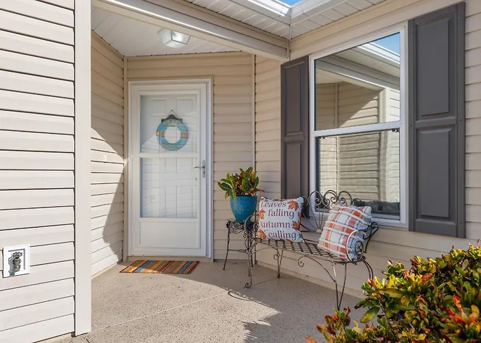 The Villages Courtyard Villa, Golf Cart, Private Yard, Prime Location